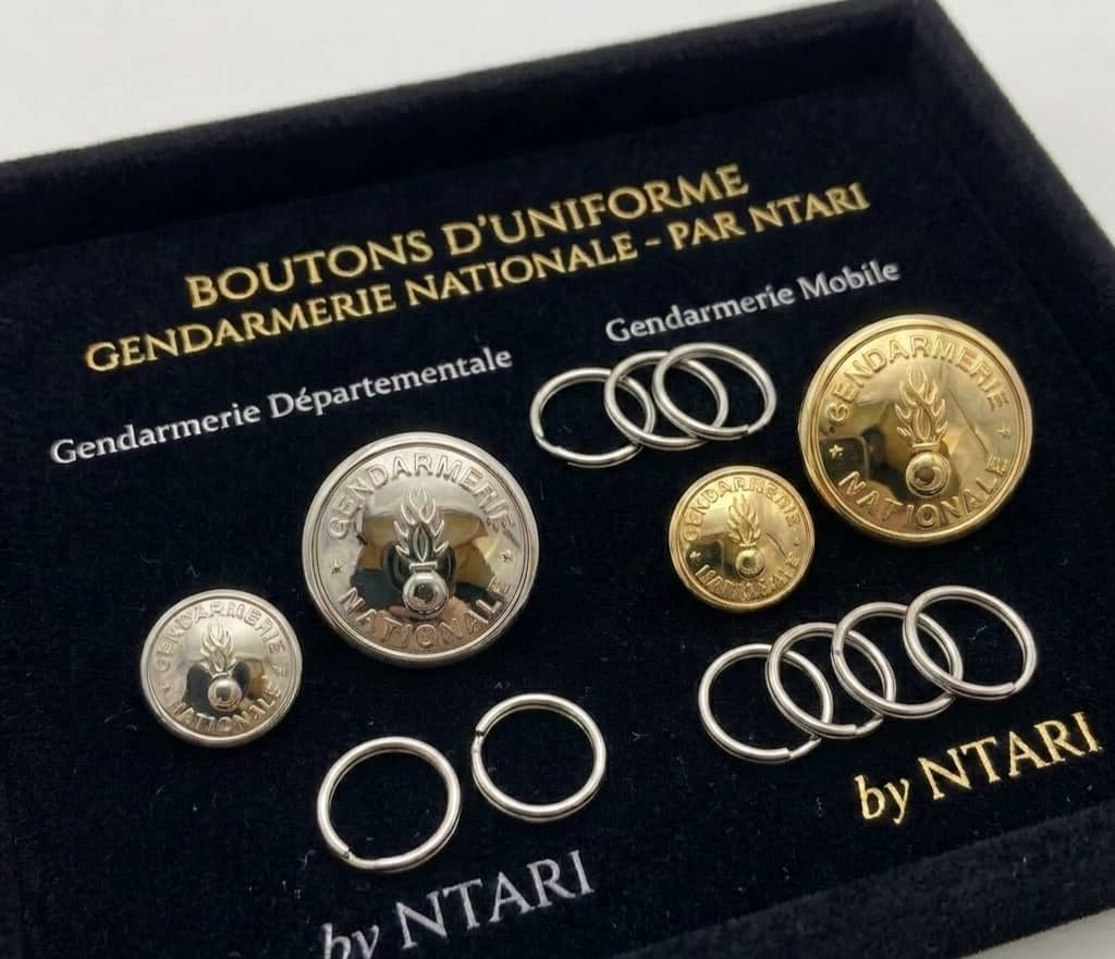 Boutons d'uniforme GENDARMERIE NATIONALE